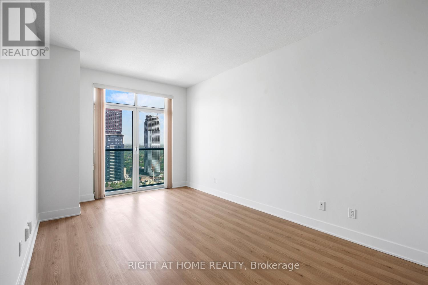 3302 - 120 Homewood Avenue, Toronto, Ontario  M4Y 2J3 - Photo 6 - C12464655