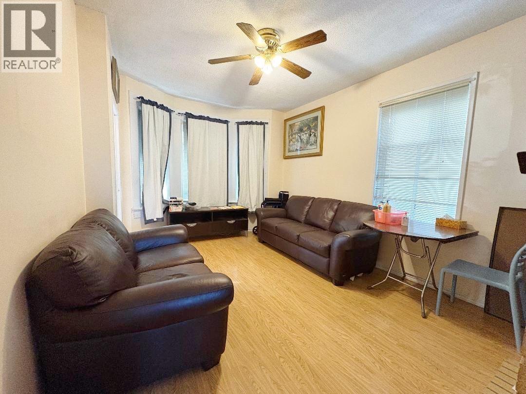 3034 Glen Drive, Vancouver, British Columbia  V5T 4C1 - Photo 4 - R3020570