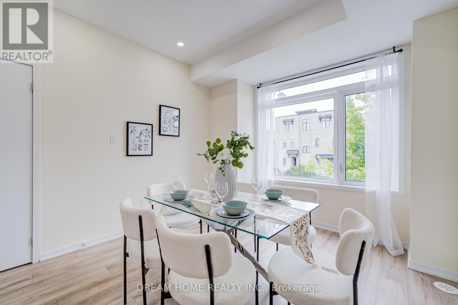 99 Crimson Forest Drive, Vaughan, Ontario  L6A 5C6 - Photo 16 - N12464625