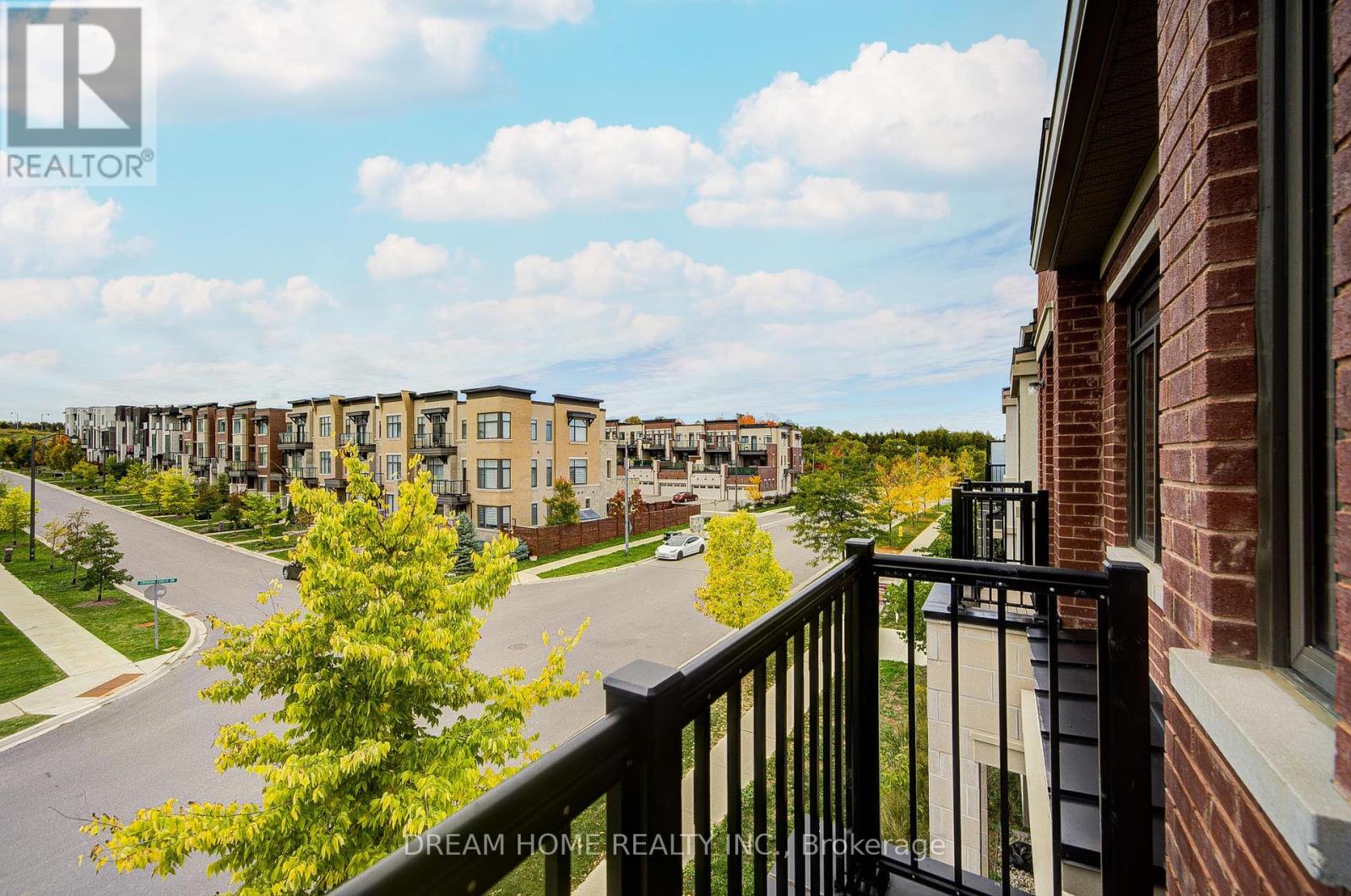 99 Crimson Forest Drive, Vaughan, Ontario  L6A 5C6 - Photo 19 - N12464625