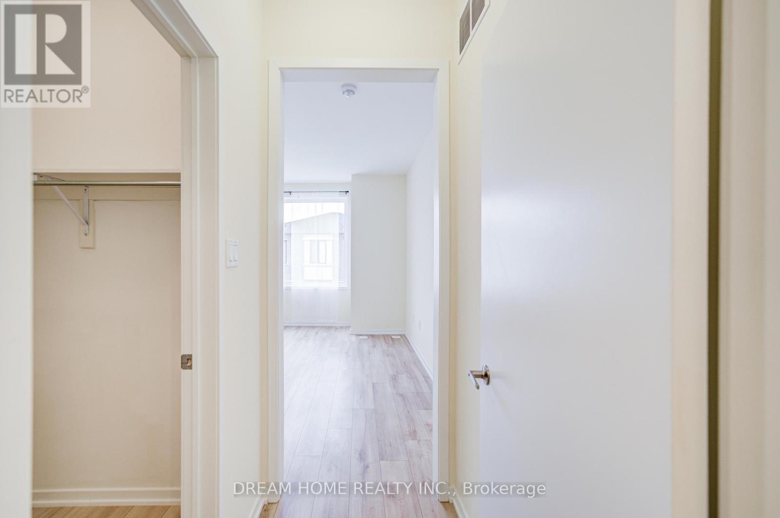 99 Crimson Forest Drive, Vaughan, Ontario  L6A 5C6 - Photo 28 - N12464625