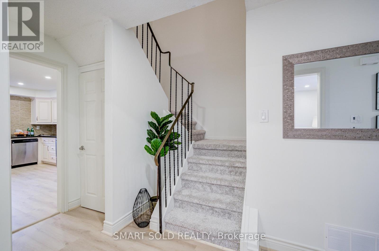 47 Colleen Street, Vaughan, Ontario  L4J 5H1 - Photo 19 - N12464630