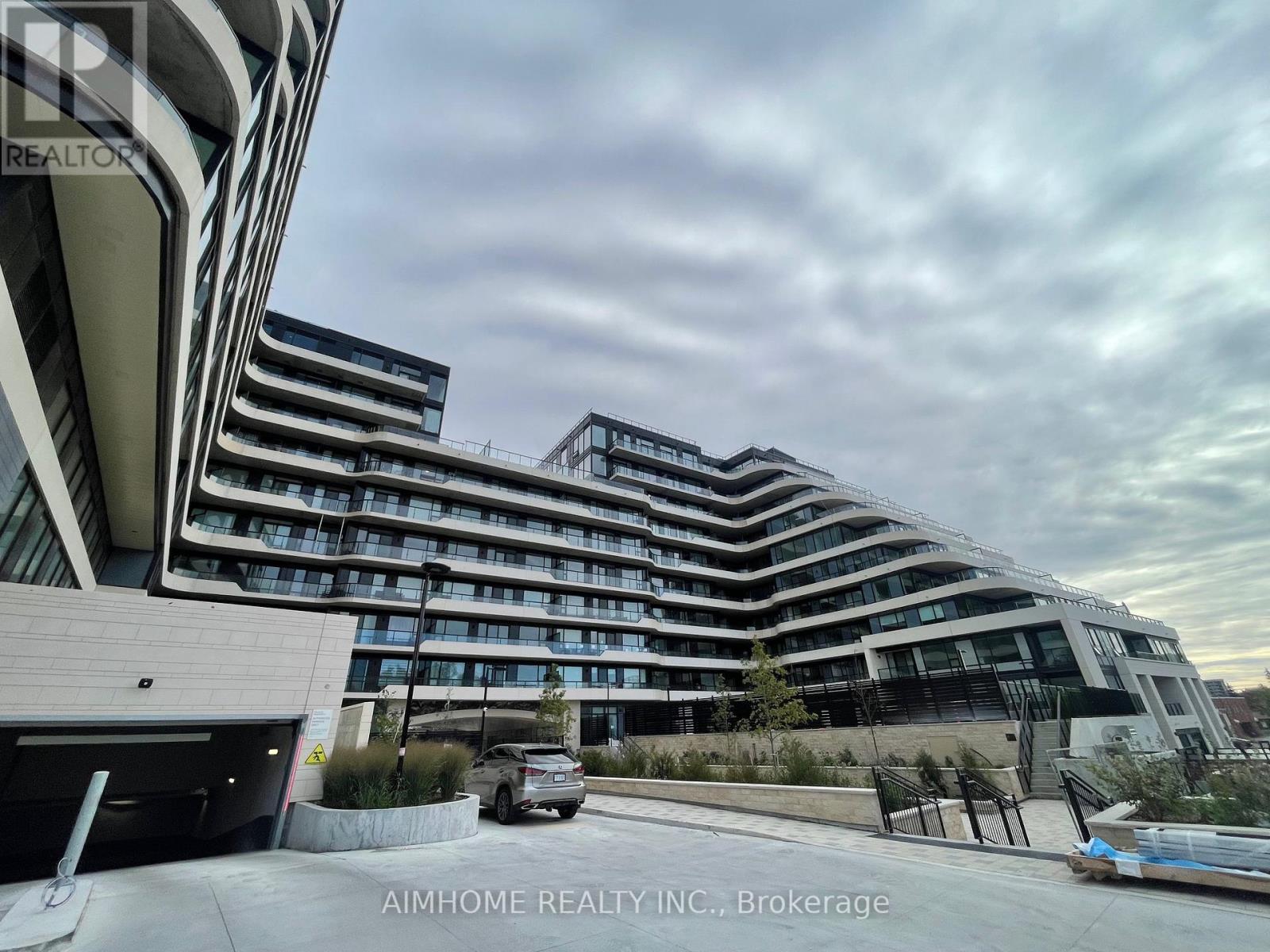 914 - 8188 Yonge Street, Vaughan, Ontario  L4J 0M2 - Photo 2 - N12464635