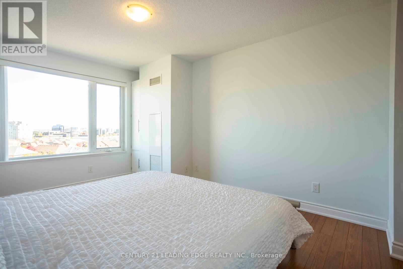 1011 - 233 South Park Road, Markham, Ontario  L3T 0B3 - Photo 9 - N12464641