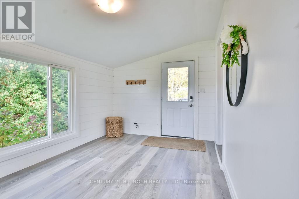 2695 Cumberland Road, Severn, Ontario  L0K 1G0 - Photo 4 - S12464637