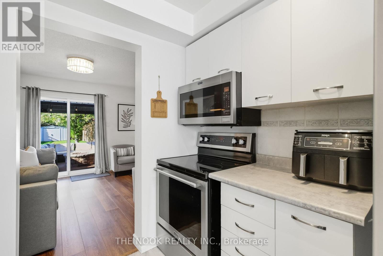 22 Wrenn Boulevard, Clarington, Ontario  L1C 4N3 - Photo 11 - E12464659