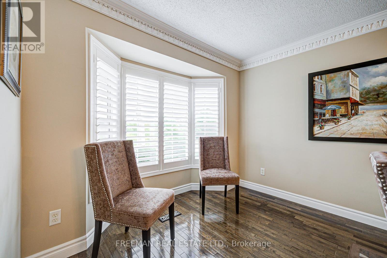 916 Fourth Line, Milton, Ontario  L9T 6M8 - Photo 4 - W12464623