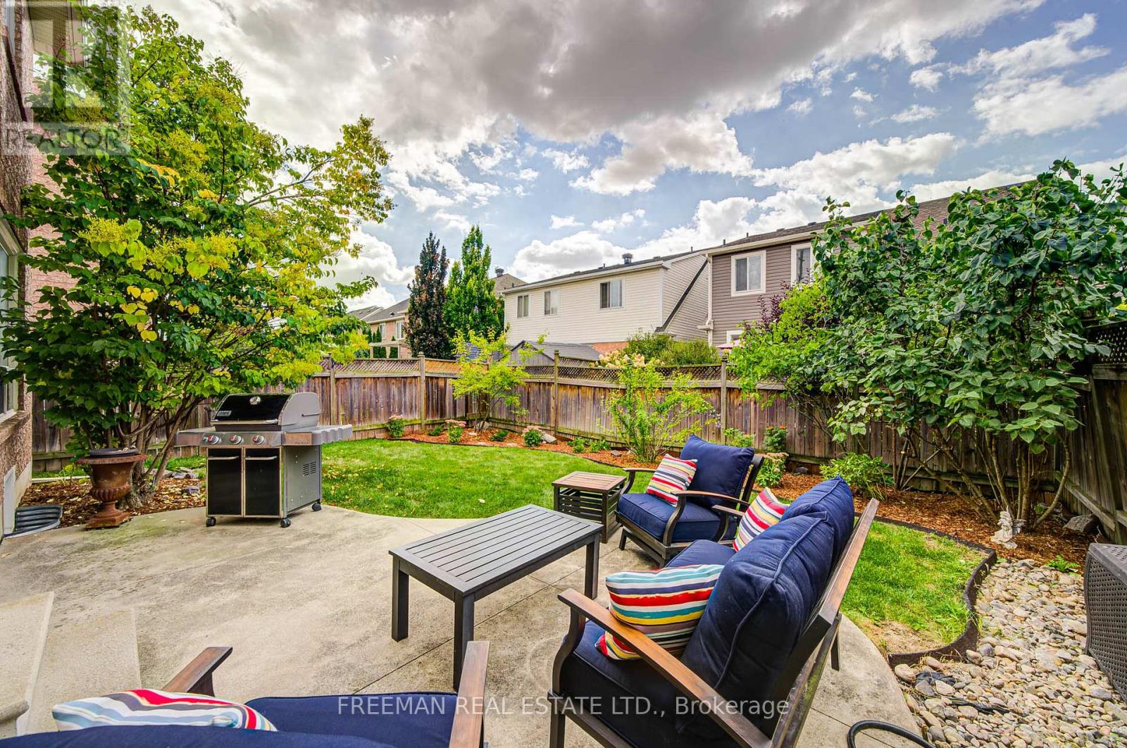 916 Fourth Line, Milton, Ontario  L9T 6M8 - Photo 42 - W12464623