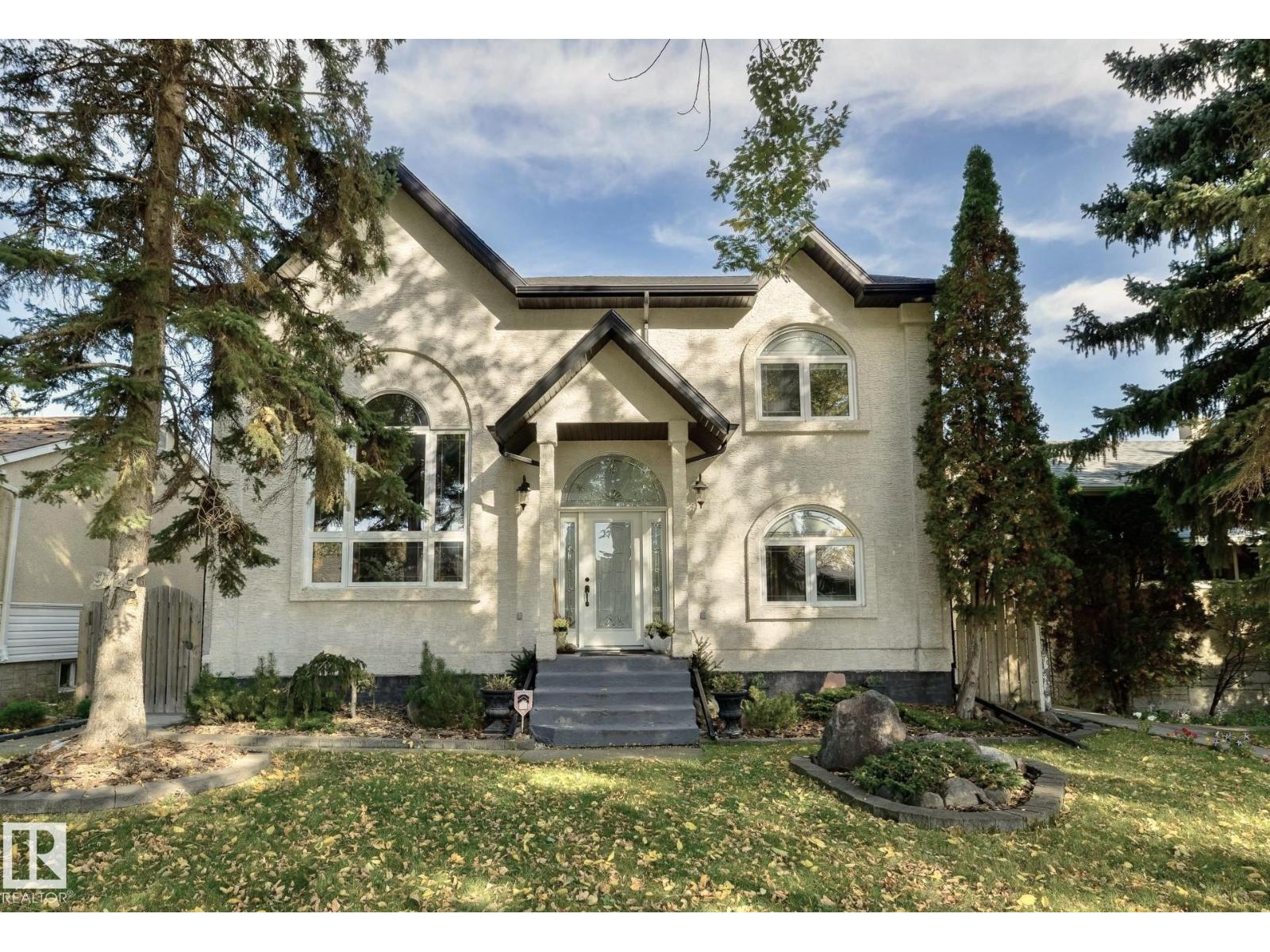 9720 65 Av Nw, Edmonton, Alberta  T6E 0K6 - Photo 1 - E4462256