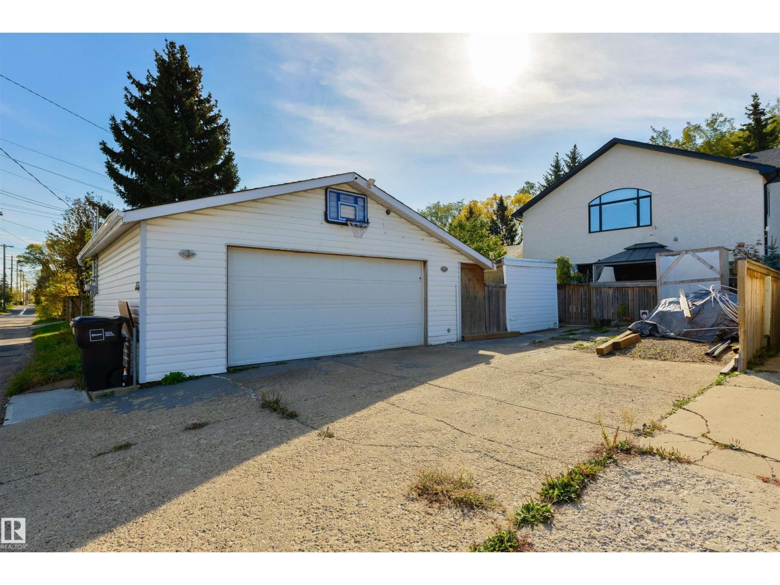 9720 65 Av Nw, Edmonton, Alberta  T6E 0K6 - Photo 43 - E4462256