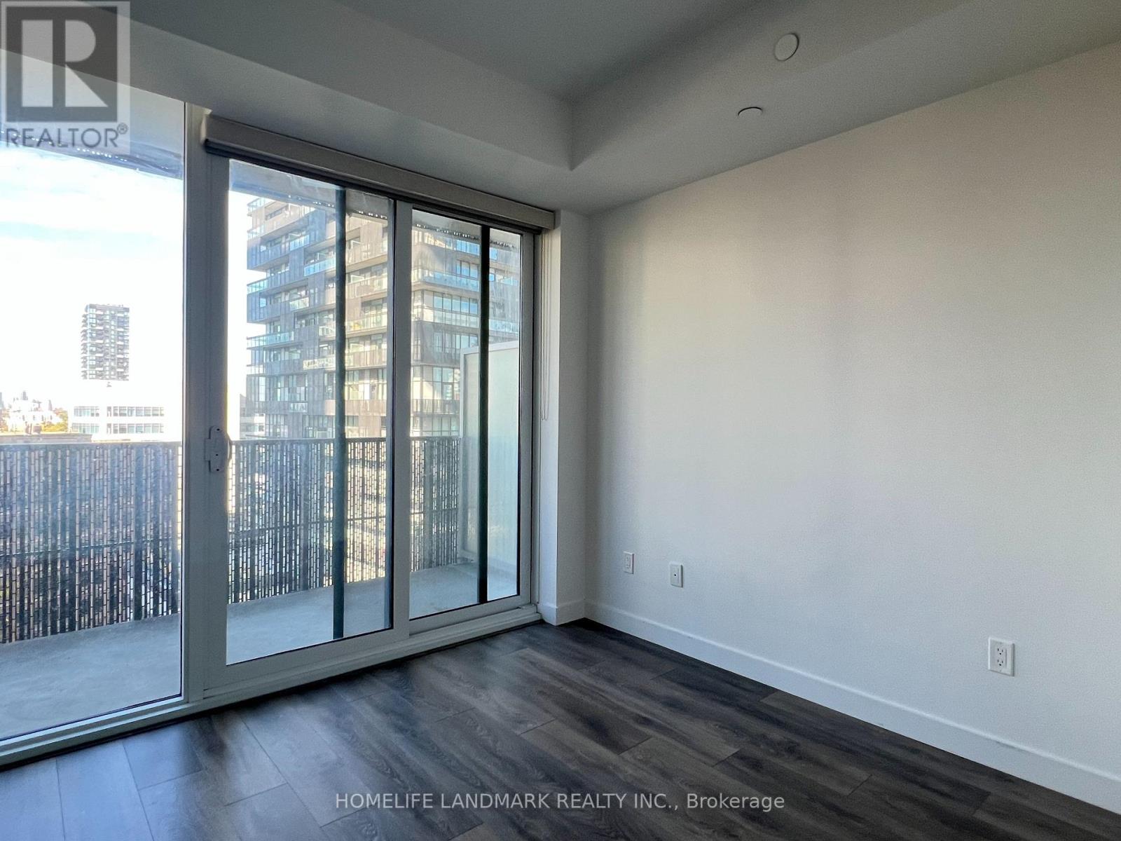 1007 - 8 Eglinton Avenue E, Toronto, Ontario  M4P 1A6 - Photo 5 - C12464657