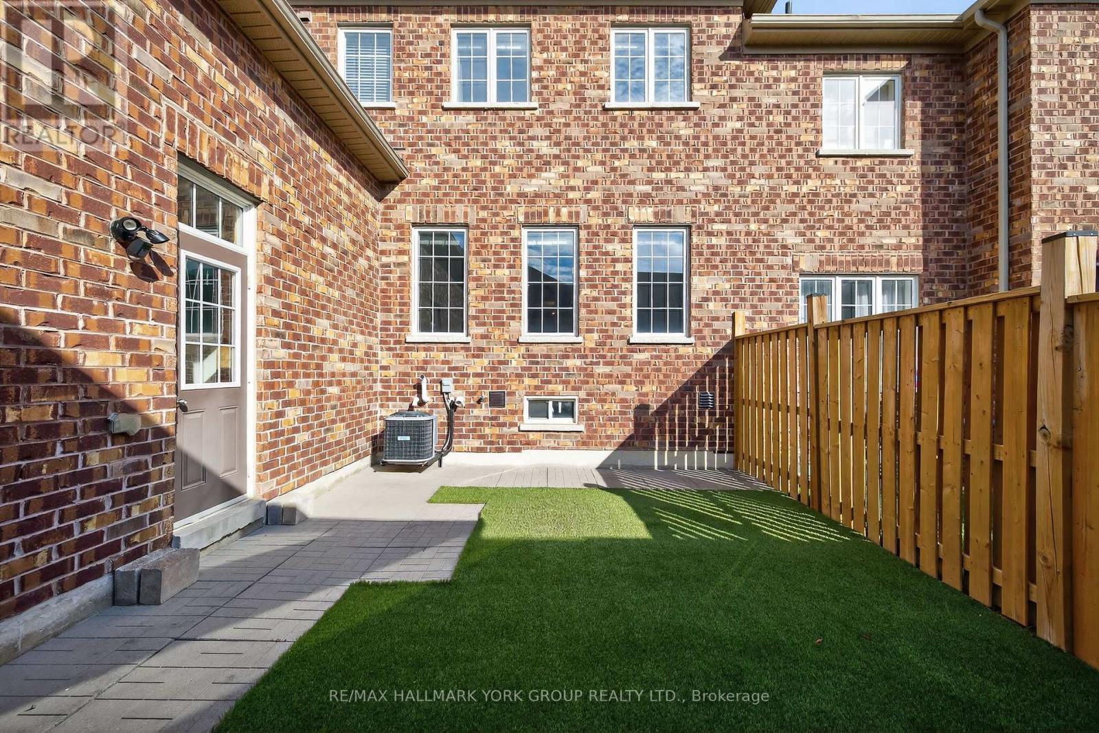 14 Walter Proctor Road, East Gwillimbury, Ontario  L9N 0L6 - Photo 36 - N12464658