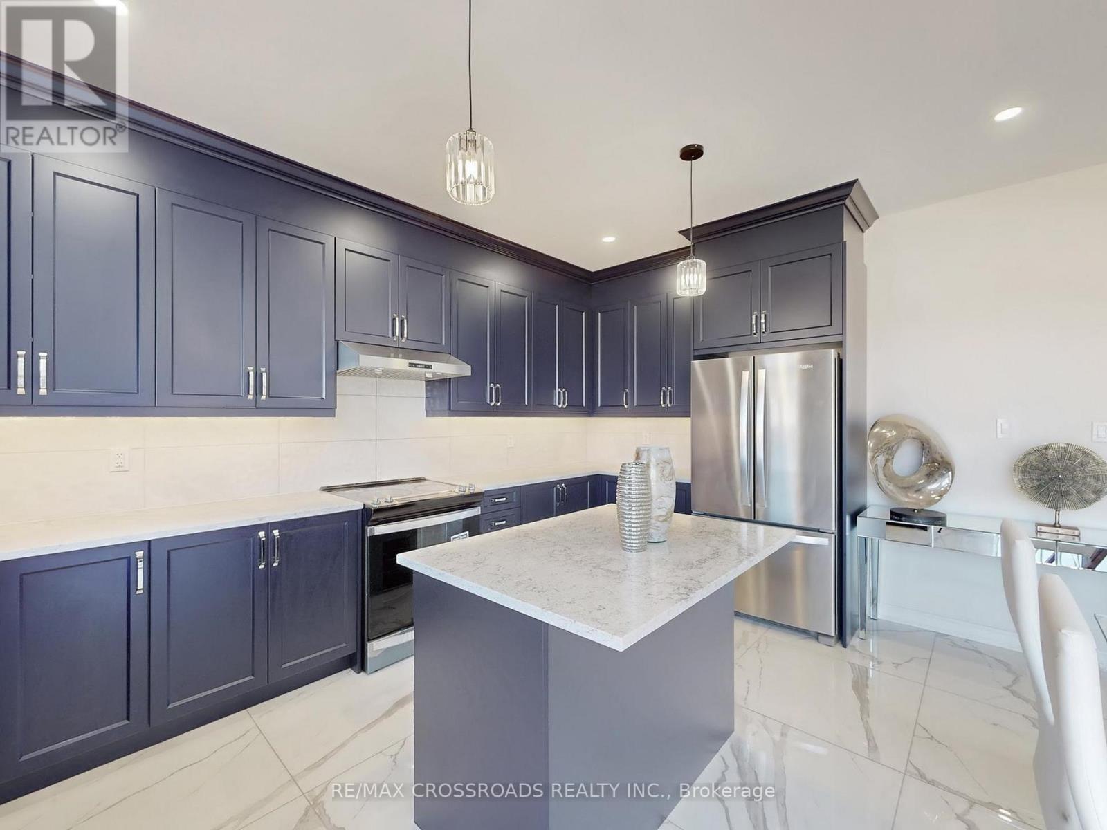 62 Kentledge Avenue, East Gwillimbury, Ontario  L9N 0V9 - Photo 13 - N12464668