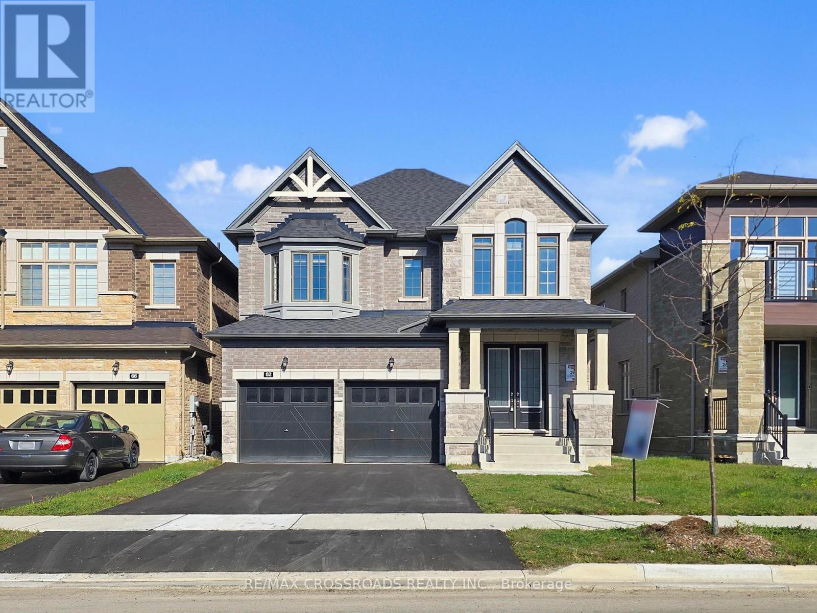 62 Kentledge Avenue, East Gwillimbury, Ontario  L9N 0V9 - Photo 2 - N12464668