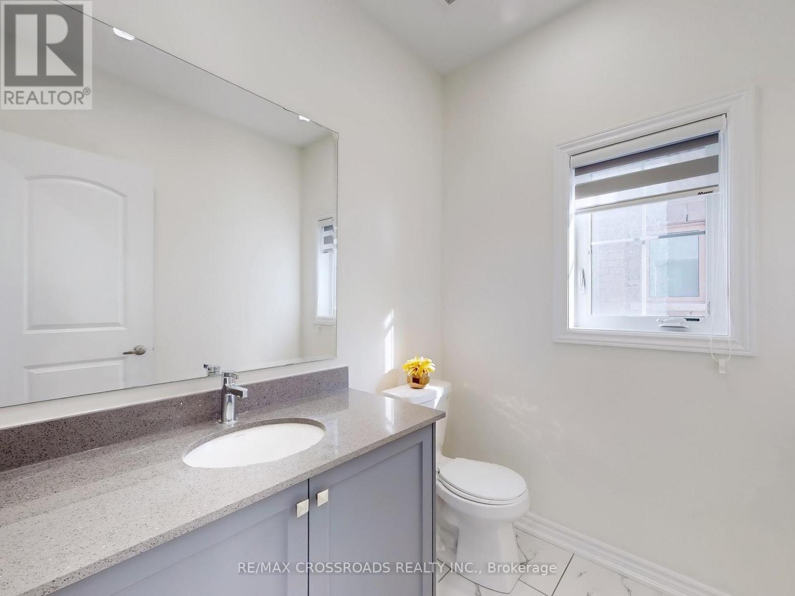 62 Kentledge Avenue, East Gwillimbury, Ontario  L9N 0V9 - Photo 5 - N12464668