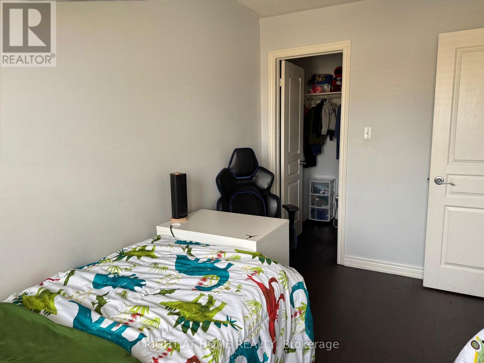 5540 Meadowcrest Avenue, Mississauga, Ontario  L5M 0V1 - Photo 12 - W12464660