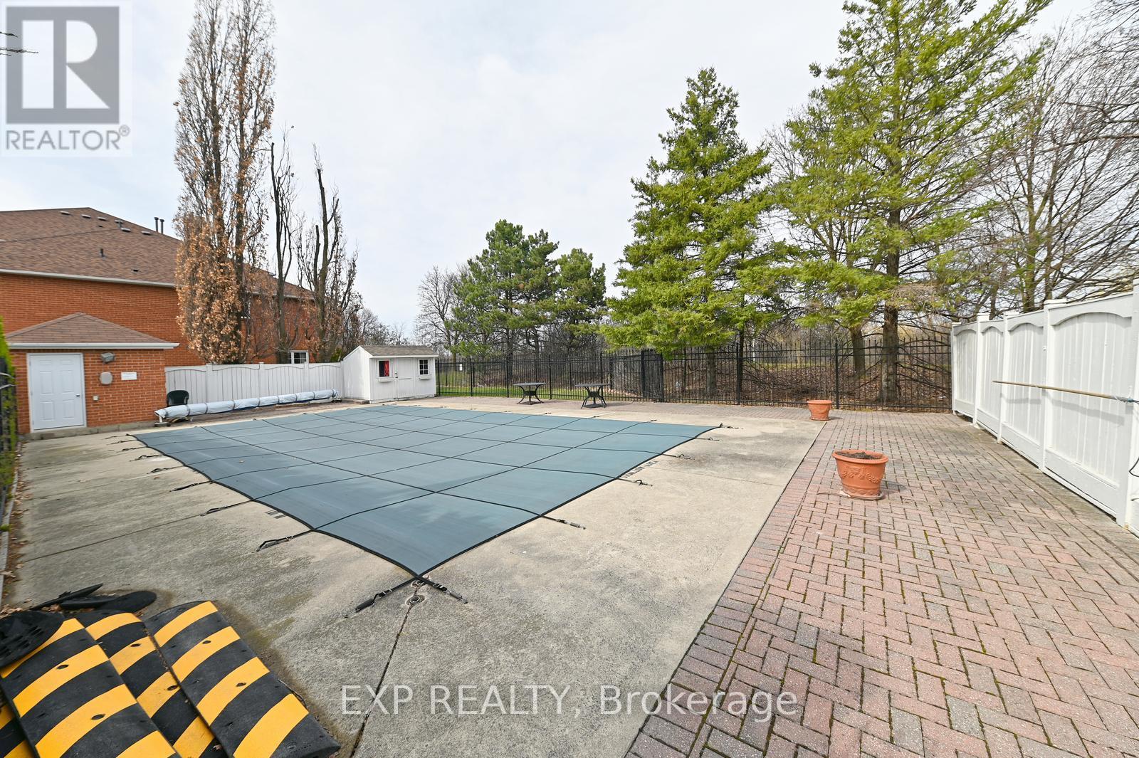 40 - 40 Stornwood Court Ne, Brampton, Ontario  L6W 4H5 - Photo 43 - W12464662