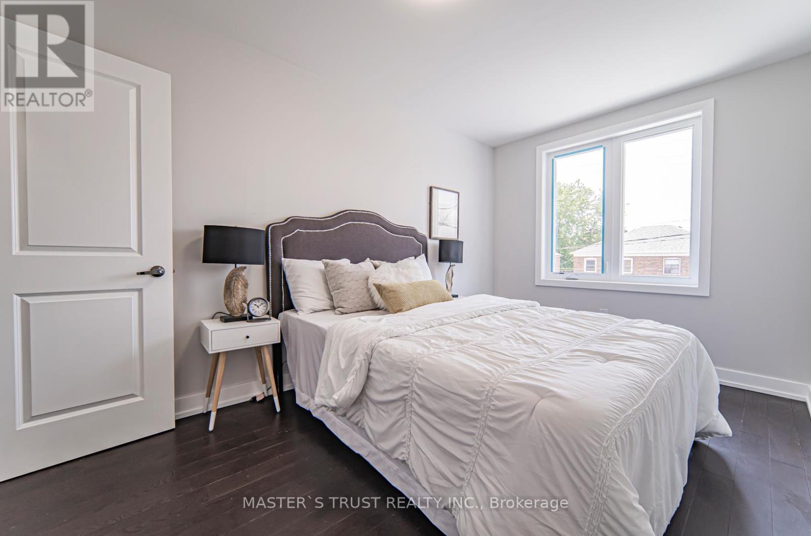 613 Old Weston Road S, Toronto, Ontario  M6N 3B4 - Photo 36 - W12464663