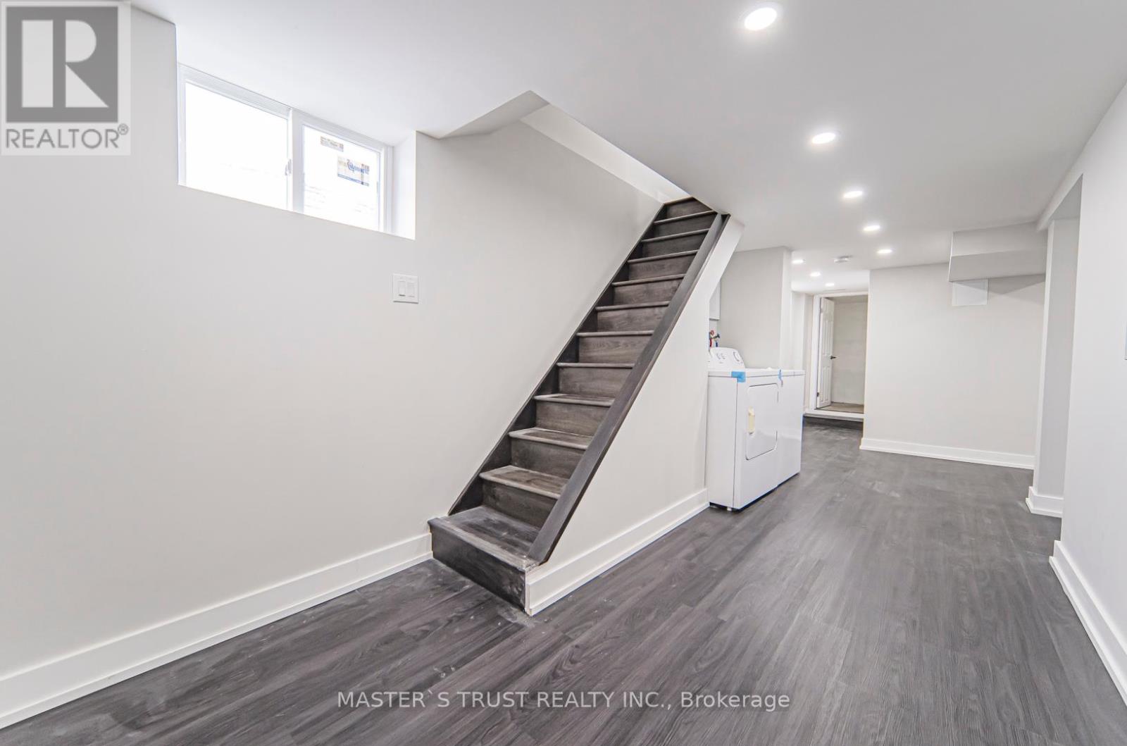613 Old Weston Road S, Toronto, Ontario  M6N 3B4 - Photo 50 - W12464663