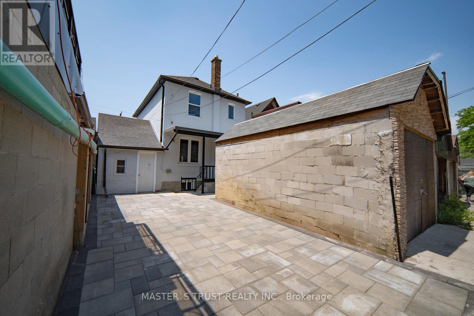 613 Old Weston Road S, Toronto, Ontario  M6N 3B4 - Photo 9 - W12464663