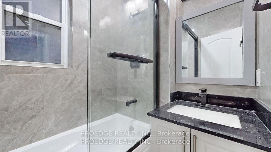 177 Wallace Avenue, Toronto, Ontario  M6H 1V3 - Photo 14 - W12464666