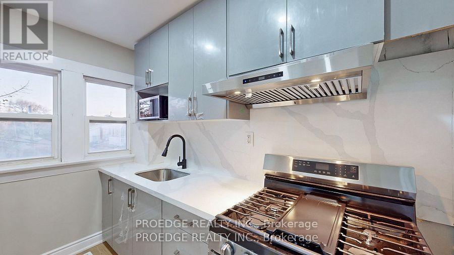 177 Wallace Avenue, Toronto, Ontario  M6H 1V3 - Photo 16 - W12464666