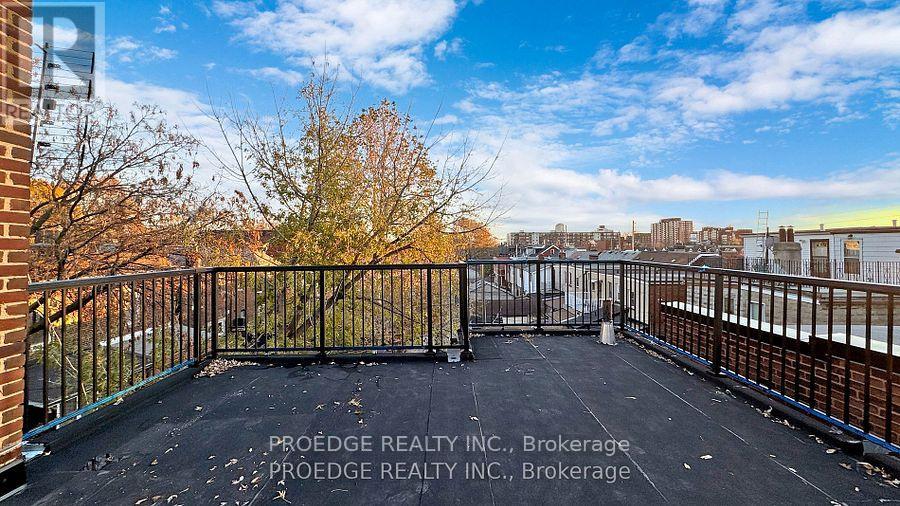 177 Wallace Avenue, Toronto, Ontario  M6H 1V3 - Photo 25 - W12464666
