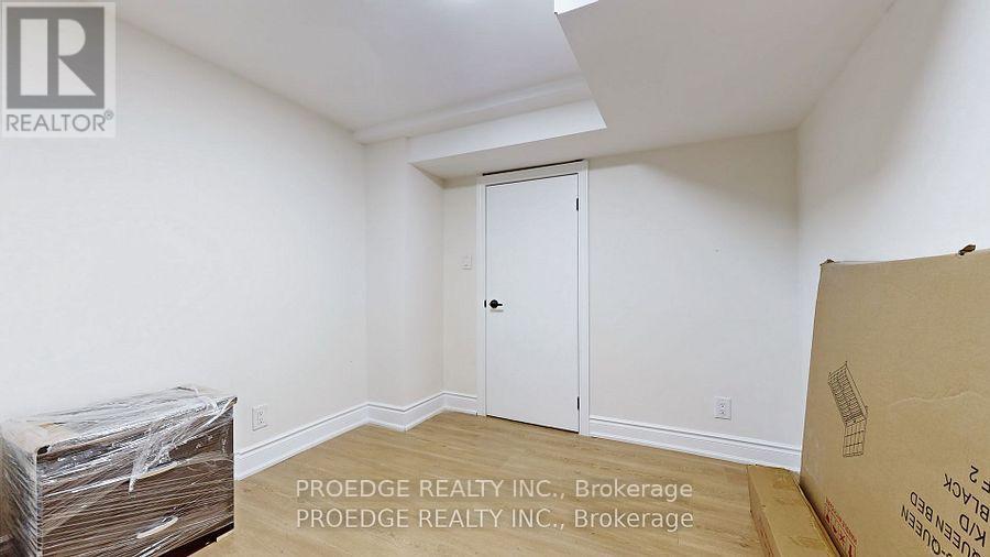 177 Wallace Avenue, Toronto, Ontario  M6H 1V3 - Photo 30 - W12464666