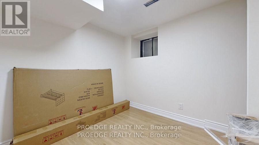 177 Wallace Avenue, Toronto, Ontario  M6H 1V3 - Photo 31 - W12464666