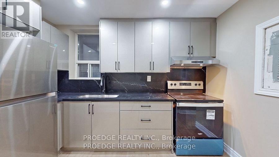 177 Wallace Avenue, Toronto, Ontario  M6H 1V3 - Photo 6 - W12464666