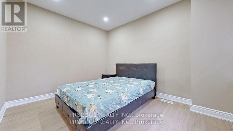 177 Wallace Avenue, Toronto, Ontario  M6H 1V3 - Photo 8 - W12464666
