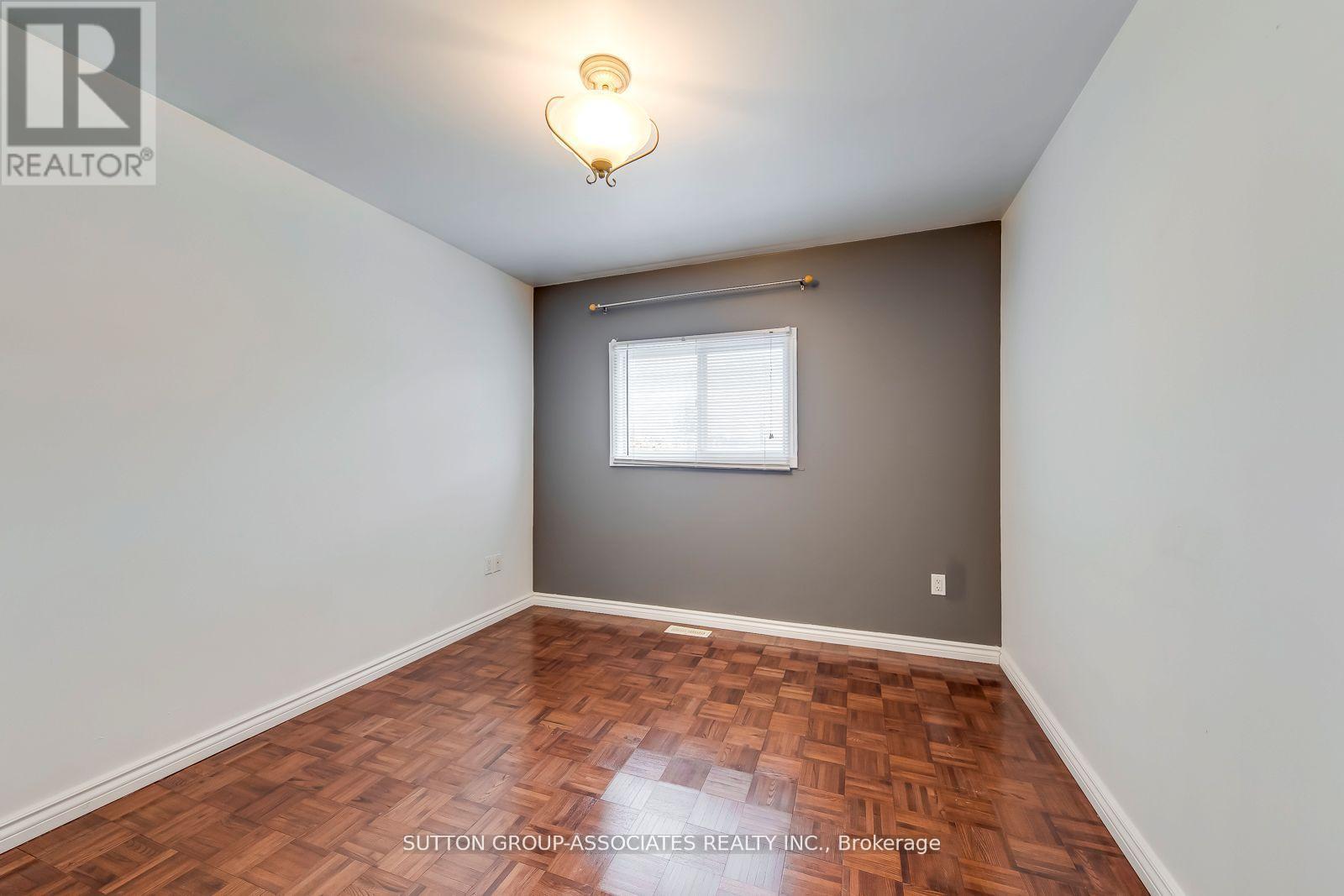 2nd Fl. - 3564 Eglinton Avenue W, Toronto, Ontario  M6M 1V8 - Photo 12 - W12464680