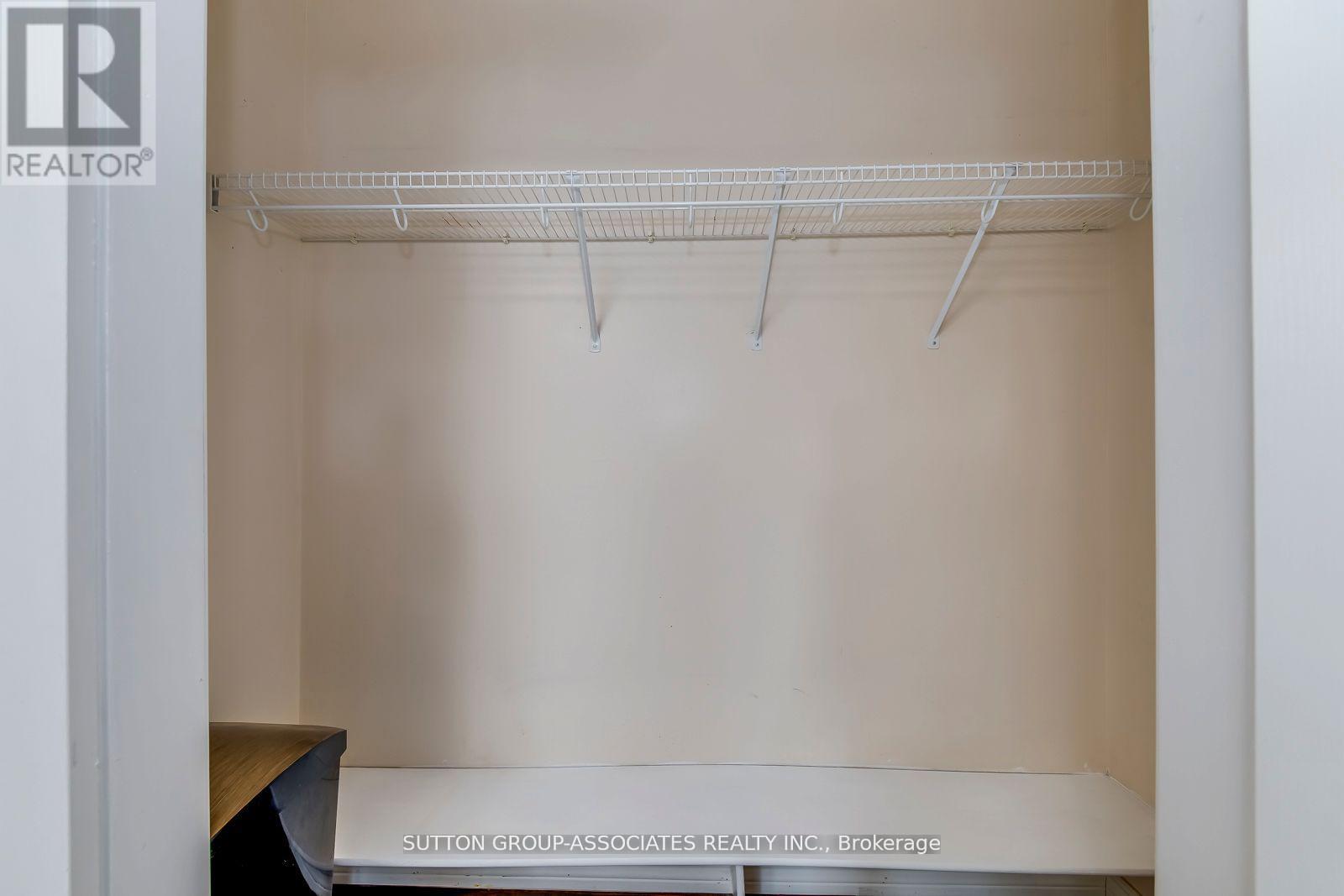 2nd Fl. - 3564 Eglinton Avenue W, Toronto, Ontario  M6M 1V8 - Photo 5 - W12464680