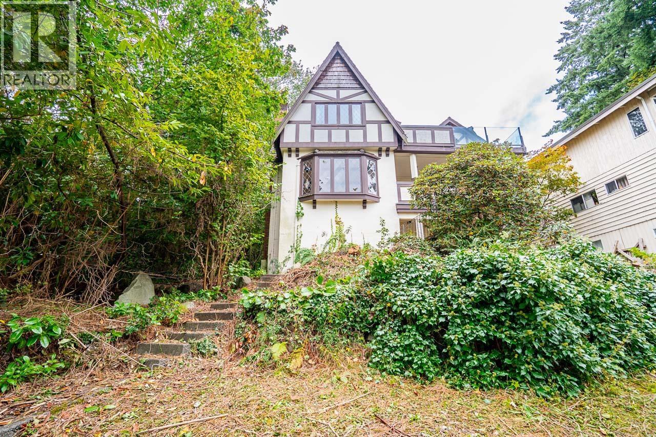 2806 W King Edward Avenue, Vancouver, British Columbia  V6L 1T9 - Photo 3 - R3058582