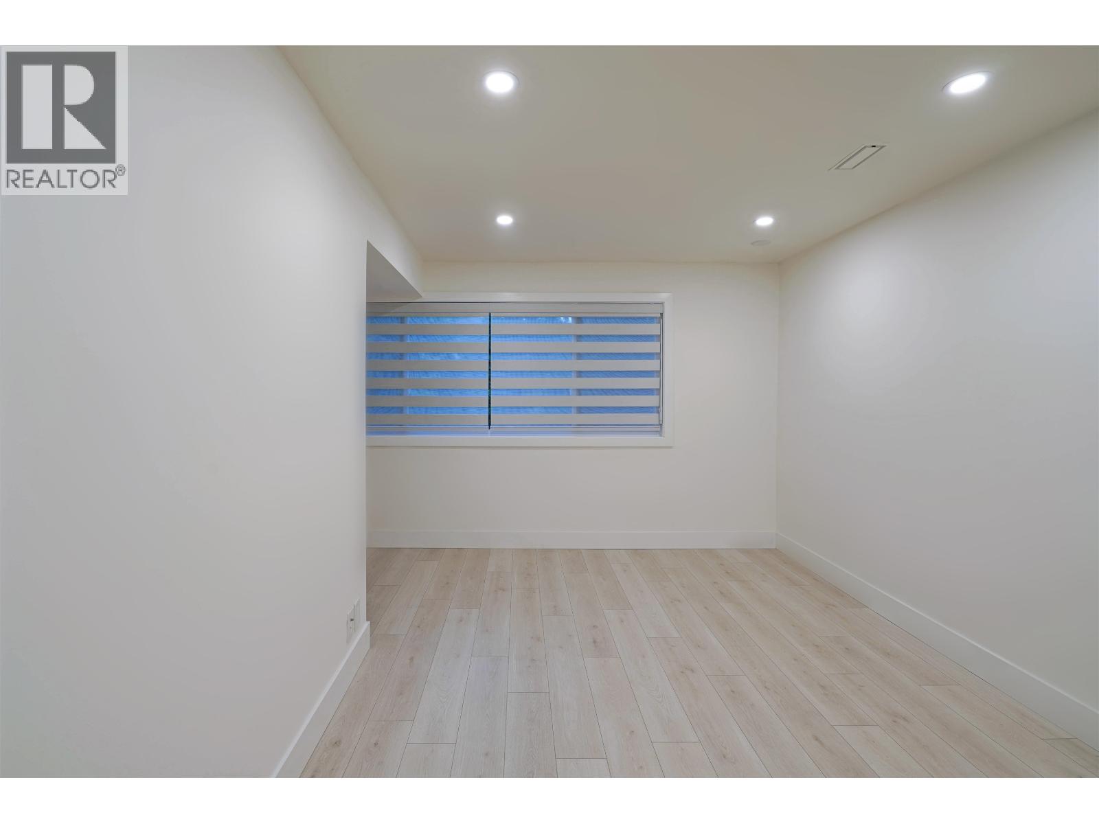 2078 Springer Avenue, Burnaby, British Columbia  V5B 3M5 - Photo 10 - R3057846