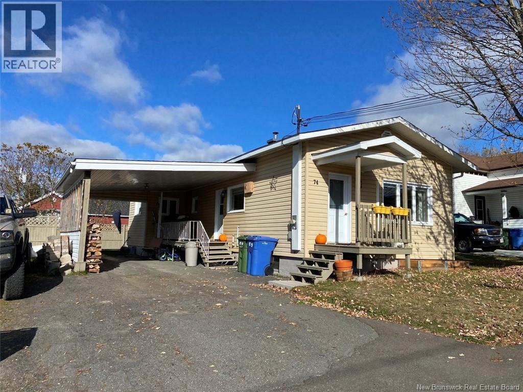 74 35th Avenue, Edmundston, New Brunswick  E3V 2V2 - Photo 1 - NB127649