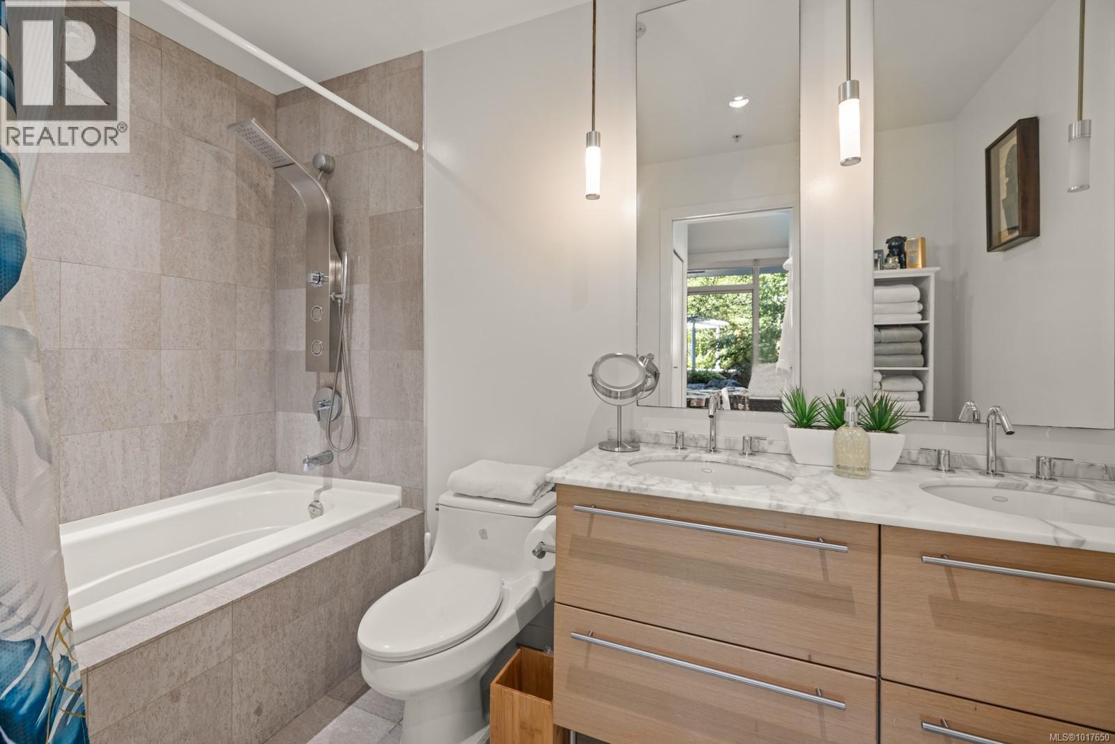 119 68 Songhees Rd, Victoria, British Columbia  V9A 0A3 - Photo 19 - 1017650