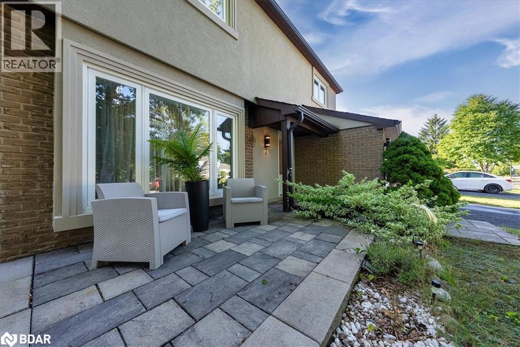 7 Grist Mill Road E, Holland Landing, Ontario  L9N 1B9 - Photo 6 - 40779474