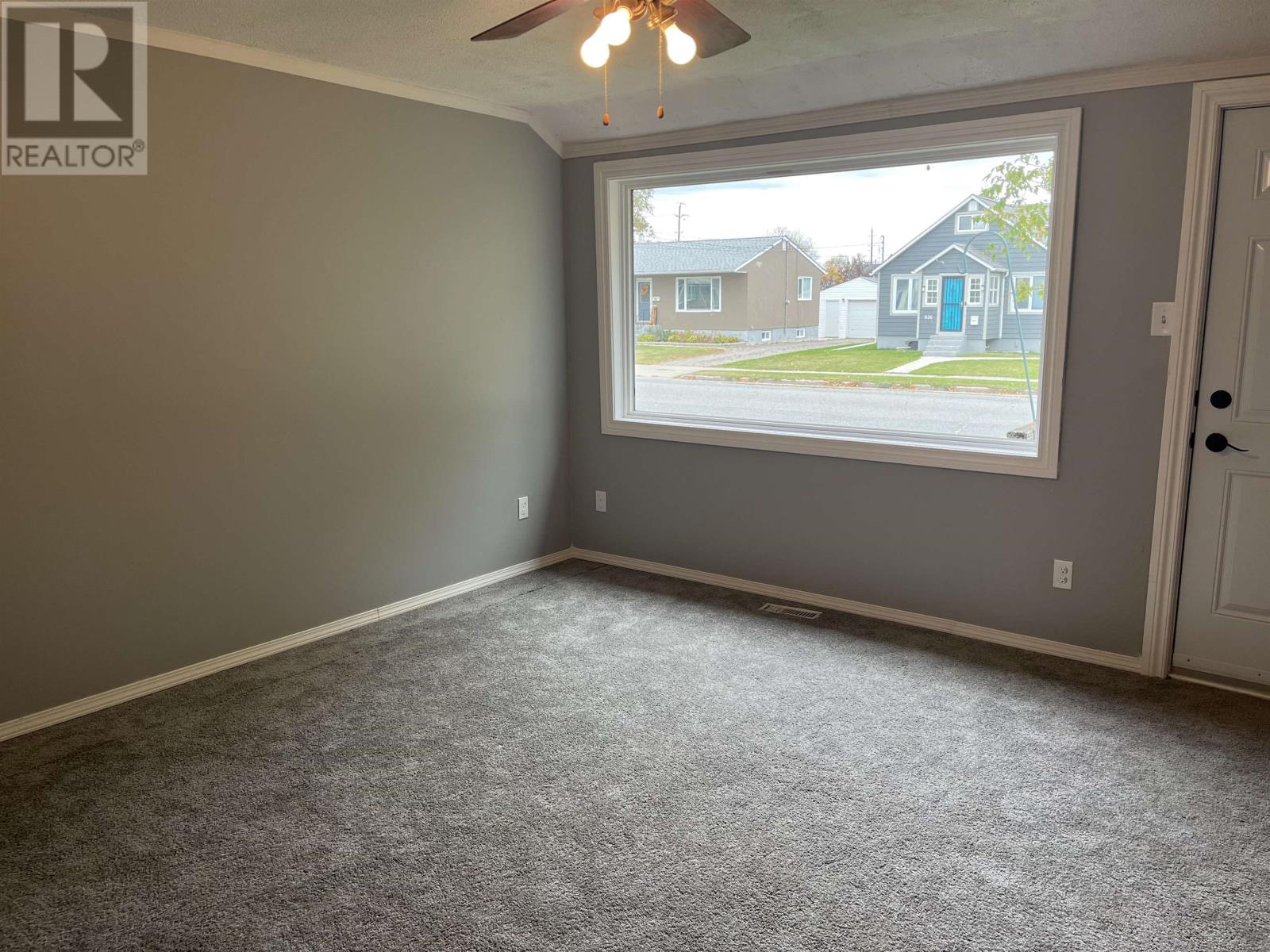 925 Crowe Ave, Fort Frances, Ontario  P9A 2M1 - Photo 5 - TB253193