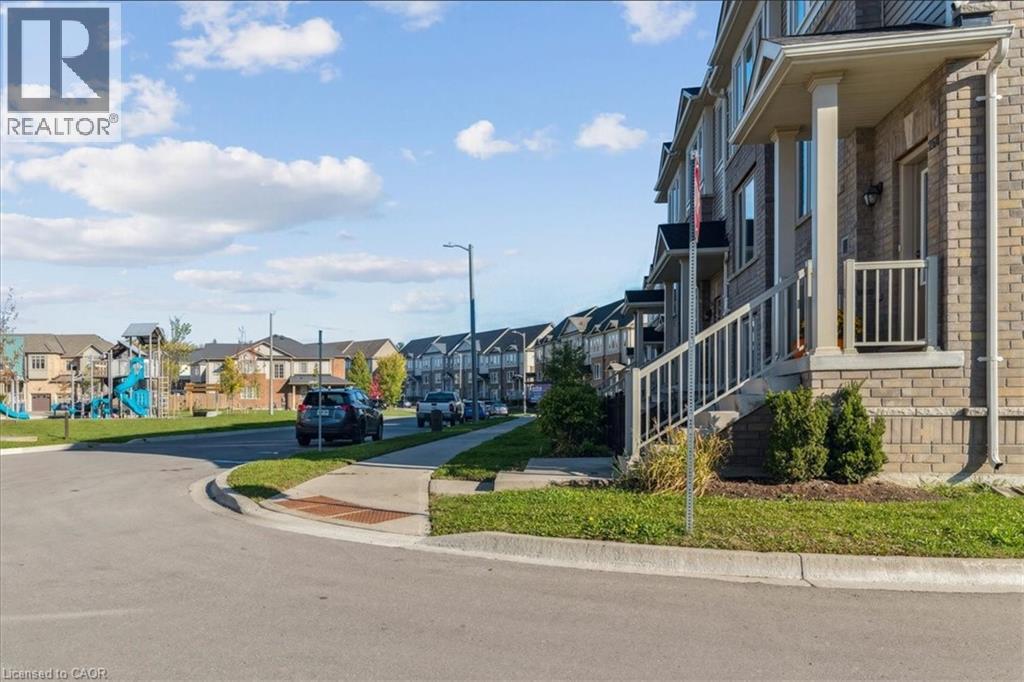260 Law Drive, Guelph, Ontario  N1E 0P6 - Photo 3 - 40778564