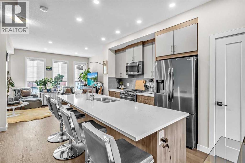 232, 81 Greenbriar Place Nw, Calgary, Alberta  T3B 6J1 - Photo 6 - A2263079