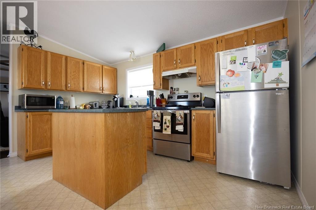 40 Sherry's Lane, Fredericton, New Brunswick  E3C 1L8 - Photo 4 - NB128593