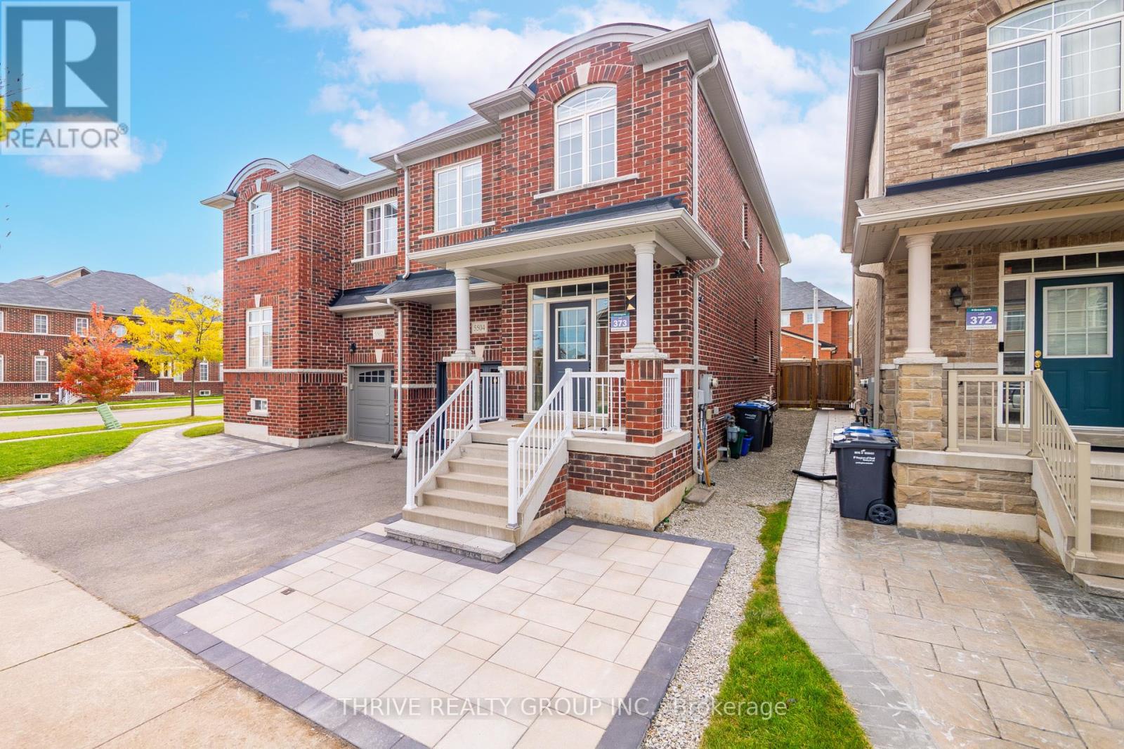 5504 Meadowcrest Avenue, Mississauga, Ontario  L5M 0V7 - Photo 2 - W12464724
