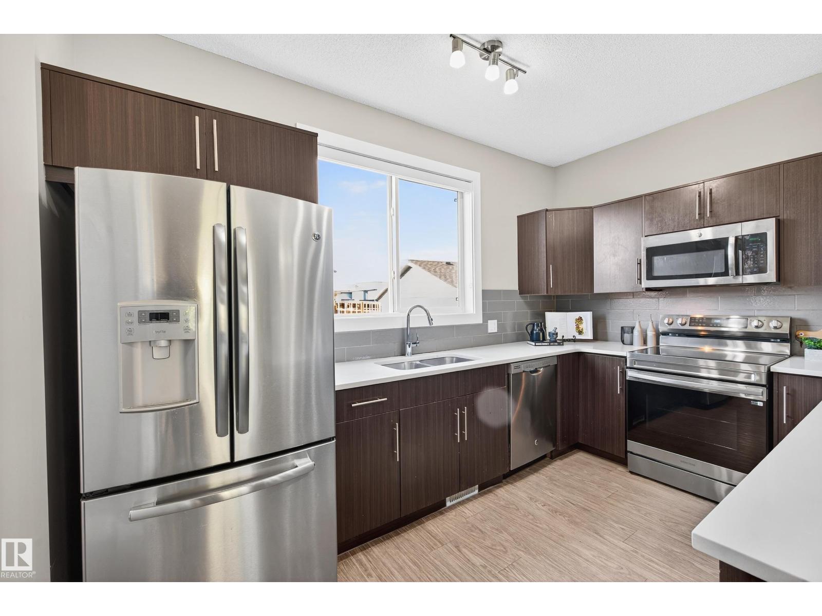 2126 24 St Nw, Edmonton, Alberta  T6T 0Y4 - Photo 4 - E4462261