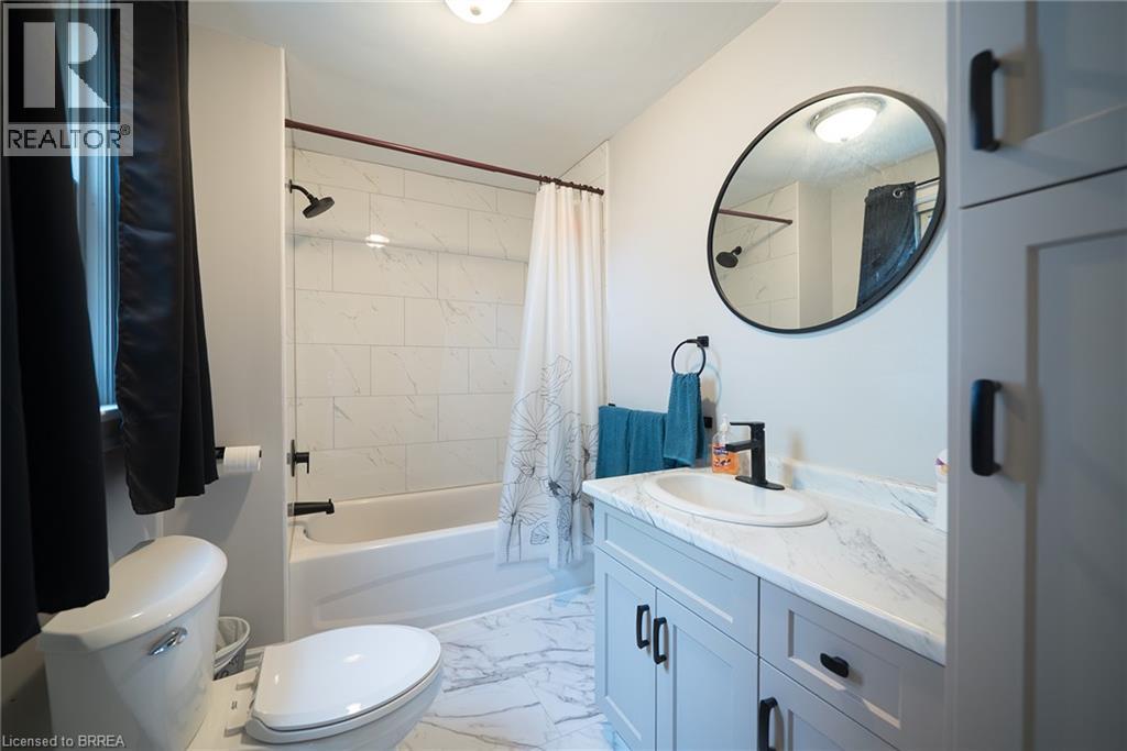 11 Newcastle Street, Brantford, Ontario  N3R 1Y5 - Photo 15 - 40778397