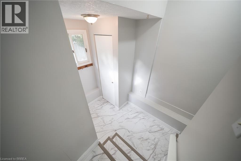 11 Newcastle Street, Brantford, Ontario  N3R 1Y5 - Photo 17 - 40778397
