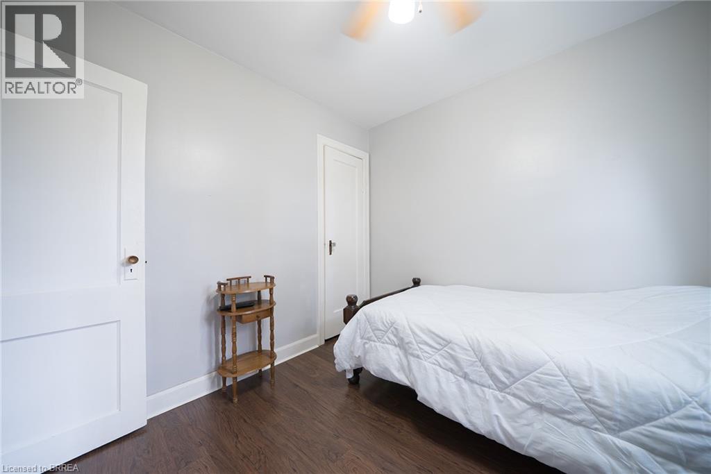 11 Newcastle Street, Brantford, Ontario  N3R 1Y5 - Photo 8 - 40778397