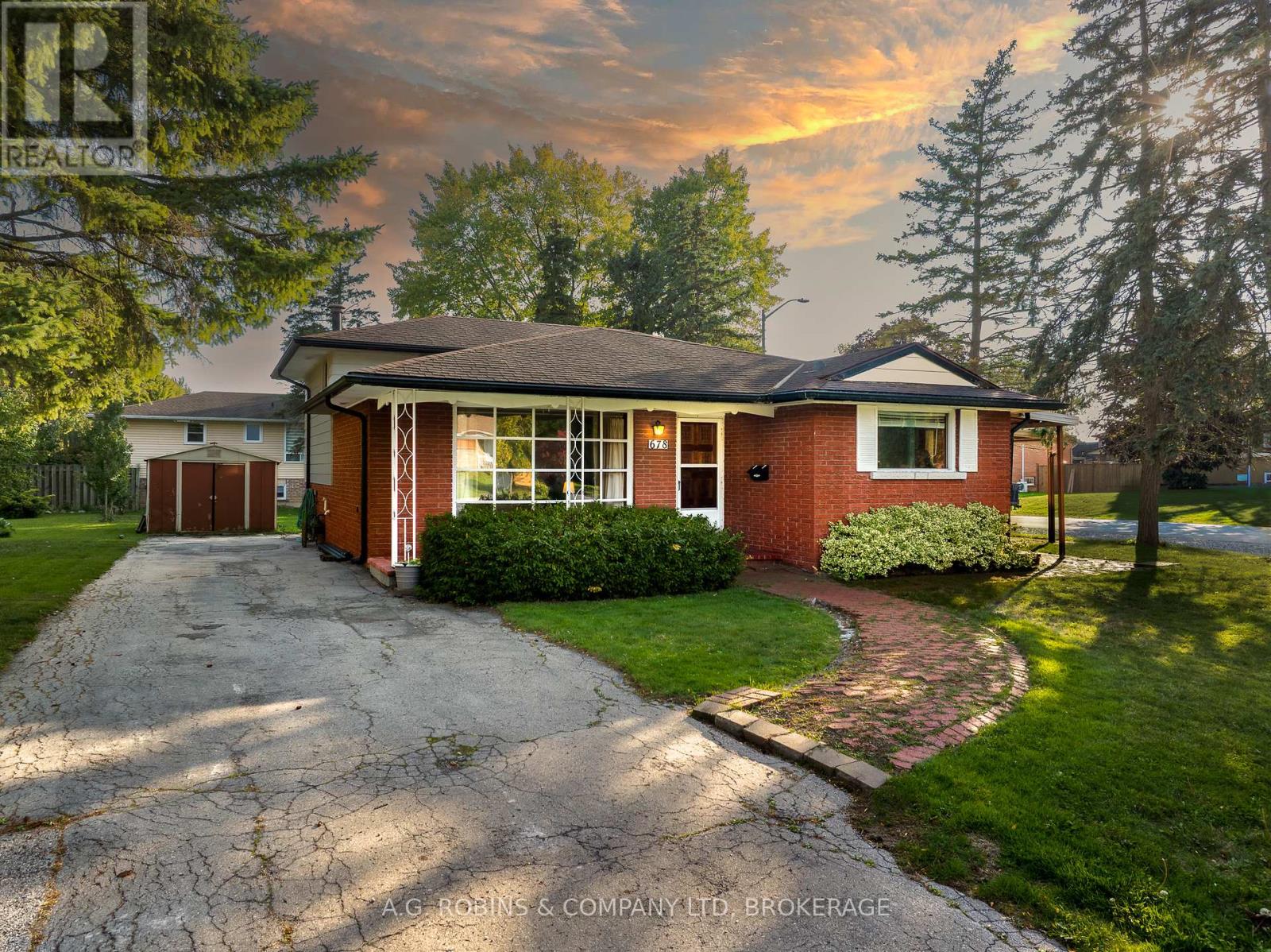 678 SUGARLOAF STREET, Port Colborne, Ontario