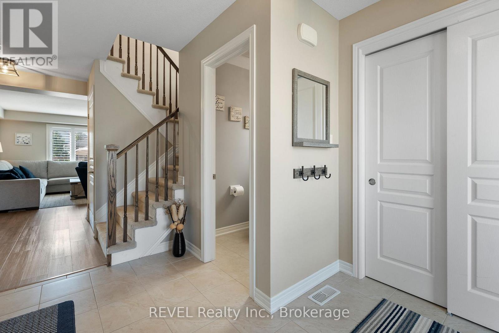 477 Silverwood Avenue, Welland (Coyle Creek), Ontario  L3C 0C6 - Photo 9 - X12464712