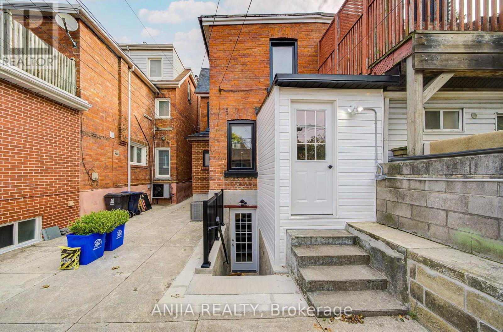 126 Grace Street, Toronto, Ontario  M6J 2S2 - Photo 42 - C12464685
